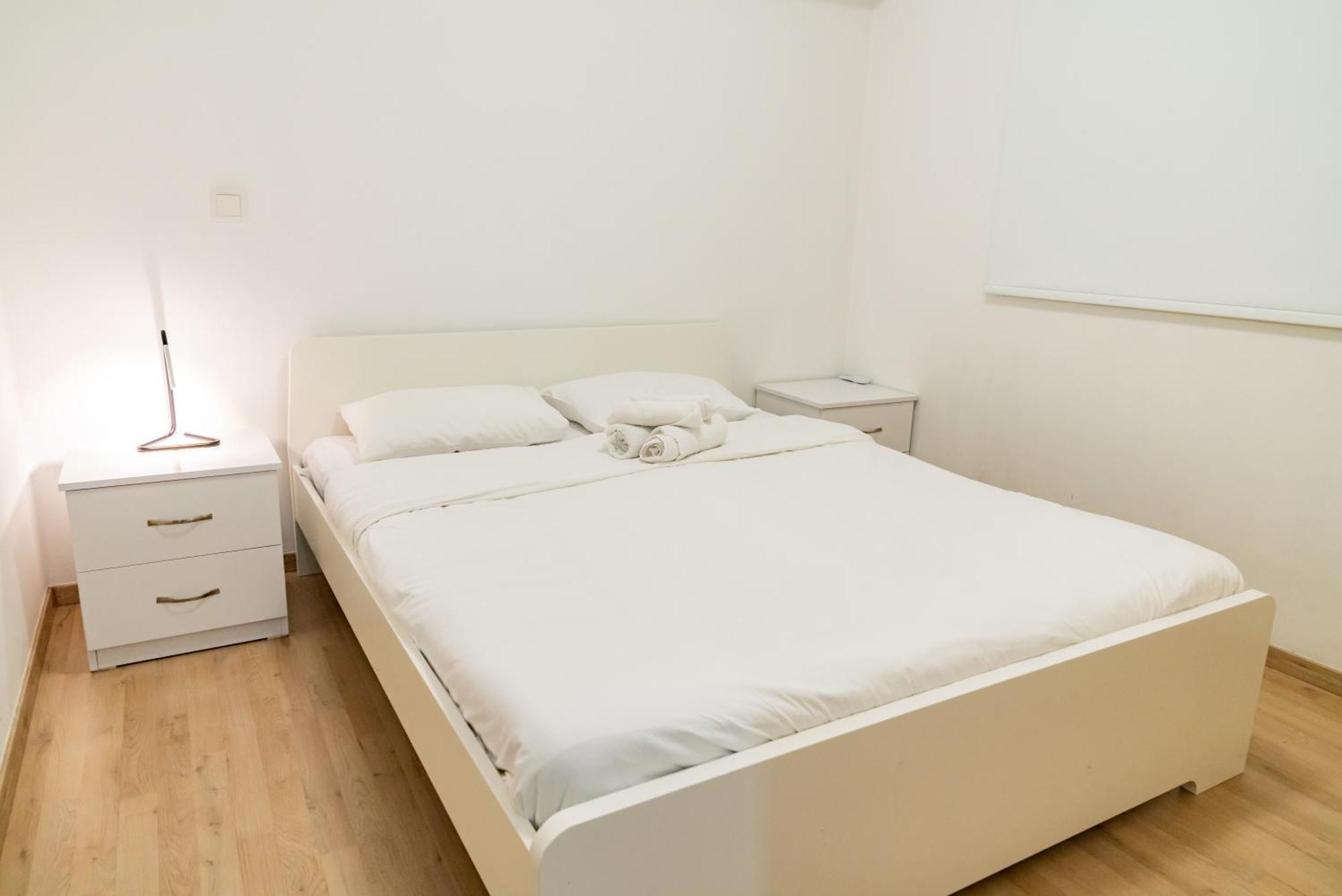 Earth Apartment Larnaca Luaran gambar